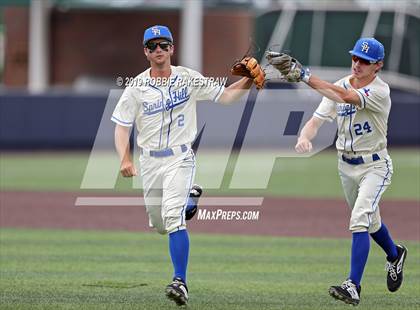 Thumbnail 1 in Benbrook vs. Spring Hill (UIL 4A Regional Semifinal) photogallery.