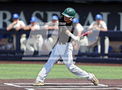 Thumbnail 2 in Benbrook vs. Spring Hill (UIL 4A Regional Semifinal) photogallery.
