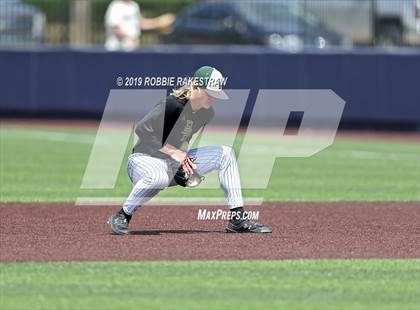 Thumbnail 3 in Benbrook vs. Spring Hill (UIL 4A Regional Semifinal) photogallery.