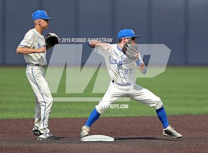 Thumbnail 3 in Benbrook vs. Spring Hill (UIL 4A Regional Semifinal) photogallery.