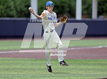 Thumbnail 1 in Benbrook vs. Spring Hill (UIL 4A Regional Semifinal) photogallery.