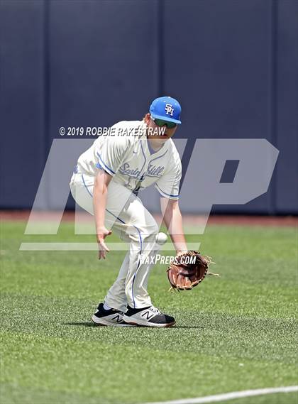 Thumbnail 2 in Benbrook vs. Spring Hill (UIL 4A Regional Semifinal) photogallery.