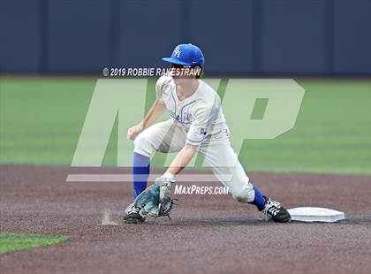 Thumbnail 1 in Benbrook vs. Spring Hill (UIL 4A Regional Semifinal) photogallery.