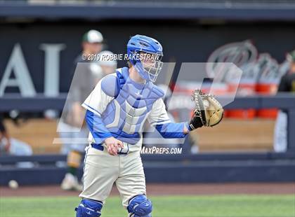 Thumbnail 2 in Benbrook vs. Spring Hill (UIL 4A Regional Semifinal) photogallery.