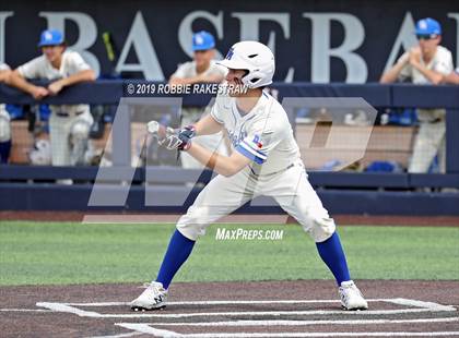 Thumbnail 2 in Benbrook vs. Spring Hill (UIL 4A Regional Semifinal) photogallery.