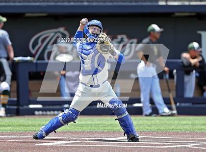 Thumbnail 2 in Benbrook vs. Spring Hill (UIL 4A Regional Semifinal) photogallery.