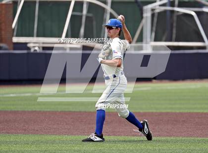 Thumbnail 2 in Benbrook vs. Spring Hill (UIL 4A Regional Semifinal) photogallery.