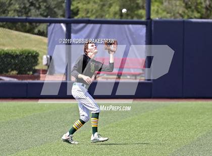 Thumbnail 2 in Benbrook vs. Spring Hill (UIL 4A Regional Semifinal) photogallery.