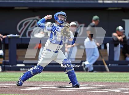 Thumbnail 1 in Benbrook vs. Spring Hill (UIL 4A Regional Semifinal) photogallery.