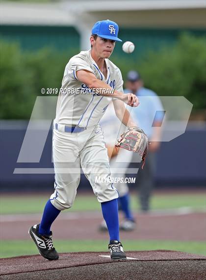 Thumbnail 2 in Benbrook vs. Spring Hill (UIL 4A Regional Semifinal) photogallery.