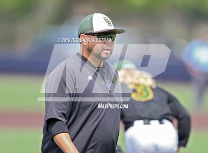 Thumbnail 2 in Benbrook vs. Spring Hill (UIL 4A Regional Semifinal) photogallery.