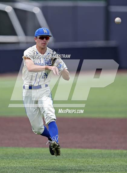 Thumbnail 3 in Benbrook vs. Spring Hill (UIL 4A Regional Semifinal) photogallery.