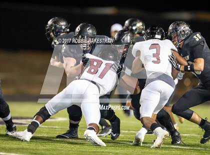 Thumbnail 2 in Kaufman vs. Liberty-Eylau (UIL 4A Division 1 Region 2 Regional Semis) photogallery.