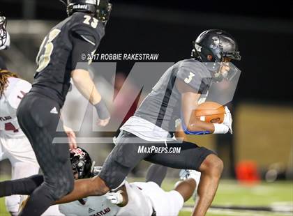 Thumbnail 3 in Kaufman vs. Liberty-Eylau (UIL 4A Division 1 Region 2 Regional Semis) photogallery.