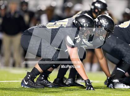 Thumbnail 2 in Kaufman vs. Liberty-Eylau (UIL 4A Division 1 Region 2 Regional Semis) photogallery.