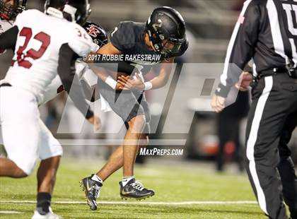 Thumbnail 1 in Kaufman vs. Liberty-Eylau (UIL 4A Division 1 Region 2 Regional Semis) photogallery.