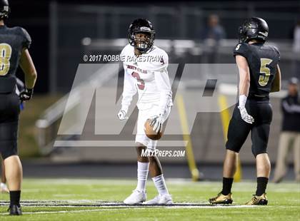 Thumbnail 2 in Kaufman vs. Liberty-Eylau (UIL 4A Division 1 Region 2 Regional Semis) photogallery.
