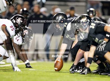 Thumbnail 2 in Kaufman vs. Liberty-Eylau (UIL 4A Division 1 Region 2 Regional Semis) photogallery.