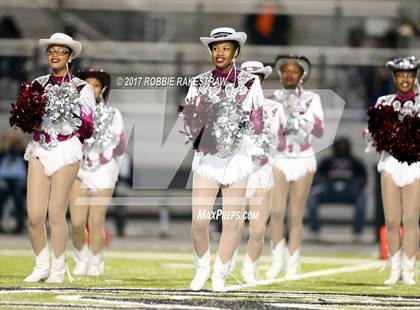 Thumbnail 2 in Kaufman vs. Liberty-Eylau (UIL 4A Division 1 Region 2 Regional Semis) photogallery.