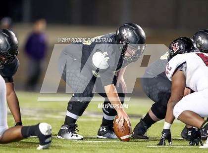 Thumbnail 2 in Kaufman vs. Liberty-Eylau (UIL 4A Division 1 Region 2 Regional Semis) photogallery.