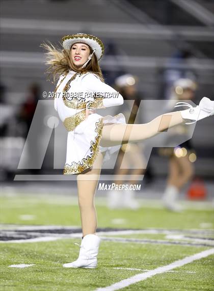 Thumbnail 1 in Kaufman vs. Liberty-Eylau (UIL 4A Division 1 Region 2 Regional Semis) photogallery.
