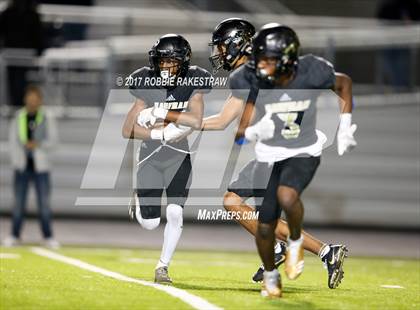 Thumbnail 3 in Kaufman vs. Liberty-Eylau (UIL 4A Division 1 Region 2 Regional Semis) photogallery.
