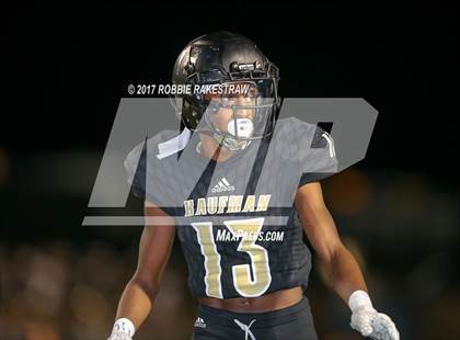 Thumbnail 3 in Kaufman vs. Liberty-Eylau (UIL 4A Division 1 Region 2 Regional Semis) photogallery.