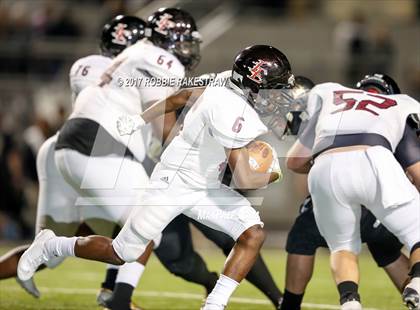 Thumbnail 3 in Kaufman vs. Liberty-Eylau (UIL 4A Division 1 Region 2 Regional Semis) photogallery.