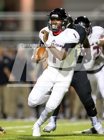 Thumbnail 3 in Kaufman vs. Liberty-Eylau (UIL 4A Division 1 Region 2 Regional Semis) photogallery.