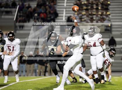 Thumbnail 3 in Kaufman vs. Liberty-Eylau (UIL 4A Division 1 Region 2 Regional Semis) photogallery.