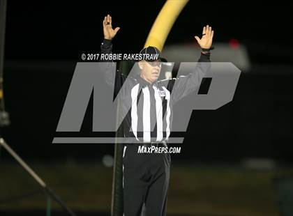 Thumbnail 1 in Kaufman vs. Liberty-Eylau (UIL 4A Division 1 Region 2 Regional Semis) photogallery.