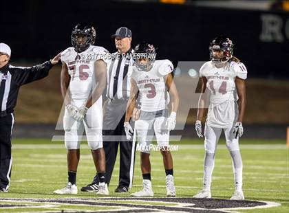 Thumbnail 2 in Kaufman vs. Liberty-Eylau (UIL 4A Division 1 Region 2 Regional Semis) photogallery.