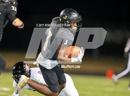 Thumbnail 1 in Kaufman vs. Liberty-Eylau (UIL 4A Division 1 Region 2 Regional Semis) photogallery.