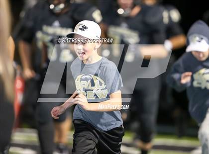 Thumbnail 1 in Kaufman vs. Liberty-Eylau (UIL 4A Division 1 Region 2 Regional Semis) photogallery.