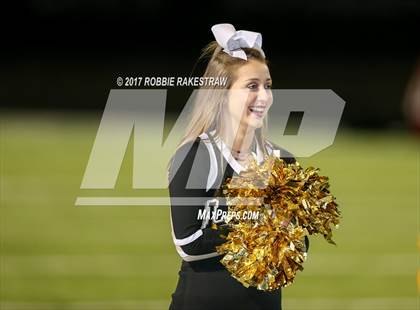 Thumbnail 2 in Kaufman vs. Liberty-Eylau (UIL 4A Division 1 Region 2 Regional Semis) photogallery.