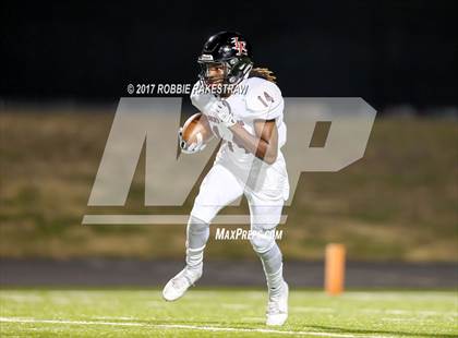 Thumbnail 1 in Kaufman vs. Liberty-Eylau (UIL 4A Division 1 Region 2 Regional Semis) photogallery.