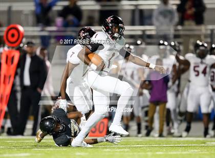 Thumbnail 1 in Kaufman vs. Liberty-Eylau (UIL 4A Division 1 Region 2 Regional Semis) photogallery.