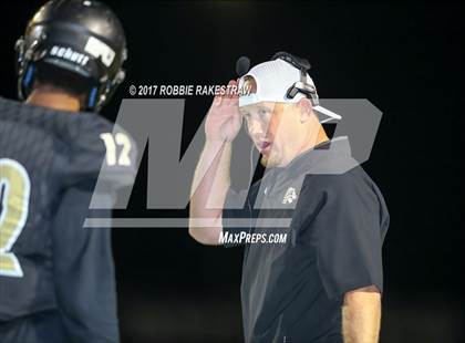 Thumbnail 1 in Kaufman vs. Liberty-Eylau (UIL 4A Division 1 Region 2 Regional Semis) photogallery.