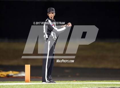 Thumbnail 2 in Kaufman vs. Liberty-Eylau (UIL 4A Division 1 Region 2 Regional Semis) photogallery.