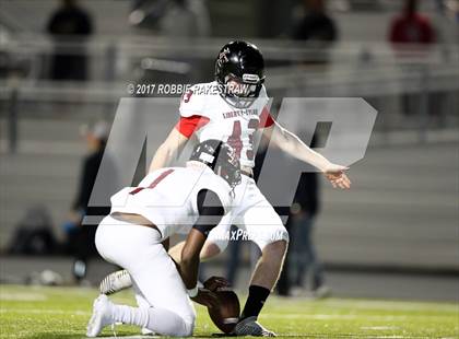 Thumbnail 3 in Kaufman vs. Liberty-Eylau (UIL 4A Division 1 Region 2 Regional Semis) photogallery.