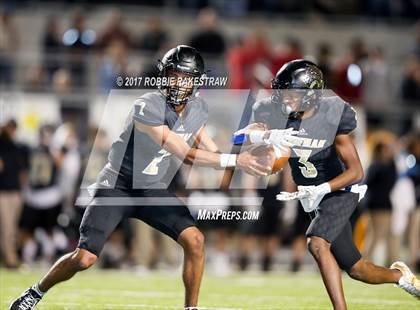 Thumbnail 1 in Kaufman vs. Liberty-Eylau (UIL 4A Division 1 Region 2 Regional Semis) photogallery.
