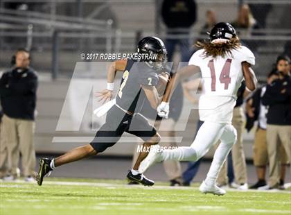 Thumbnail 2 in Kaufman vs. Liberty-Eylau (UIL 4A Division 1 Region 2 Regional Semis) photogallery.