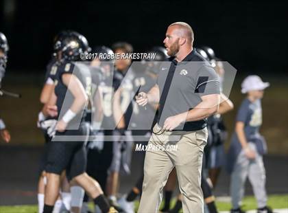 Thumbnail 1 in Kaufman vs. Liberty-Eylau (UIL 4A Division 1 Region 2 Regional Semis) photogallery.
