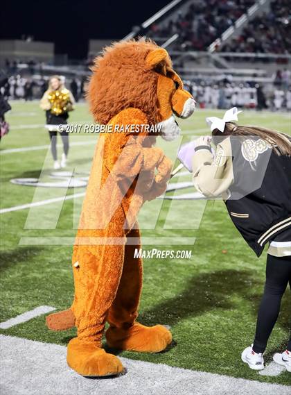 Thumbnail 2 in Kaufman vs. Liberty-Eylau (UIL 4A Division 1 Region 2 Regional Semis) photogallery.