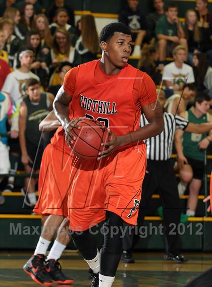 Thumbnail 2 in Foothill vs. Rio Americano (Jack Scott Tournament) photogallery.
