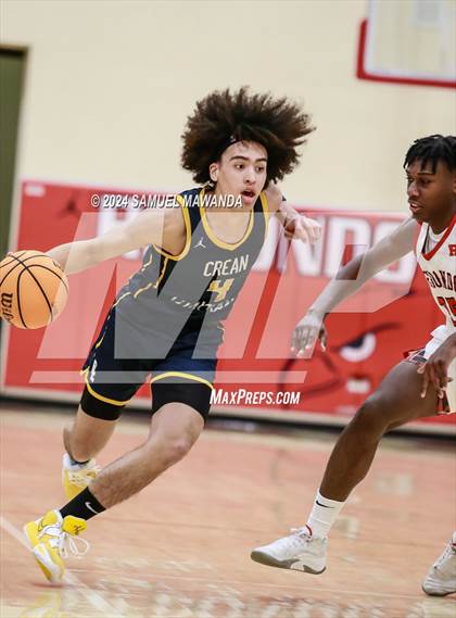 Thumbnail 3 in Redondo Union vs Crean Lutheran (Take Flight Challenge) photogallery.