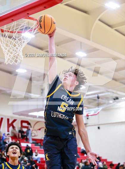Thumbnail 2 in Redondo Union vs Crean Lutheran (Take Flight Challenge) photogallery.