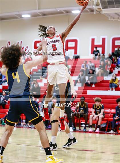 Thumbnail 3 in Redondo Union vs Crean Lutheran (Take Flight Challenge) photogallery.