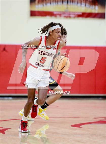 Thumbnail 2 in Redondo Union vs Crean Lutheran (Take Flight Challenge) photogallery.