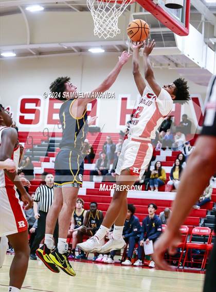 Thumbnail 1 in Redondo Union vs Crean Lutheran (Take Flight Challenge) photogallery.